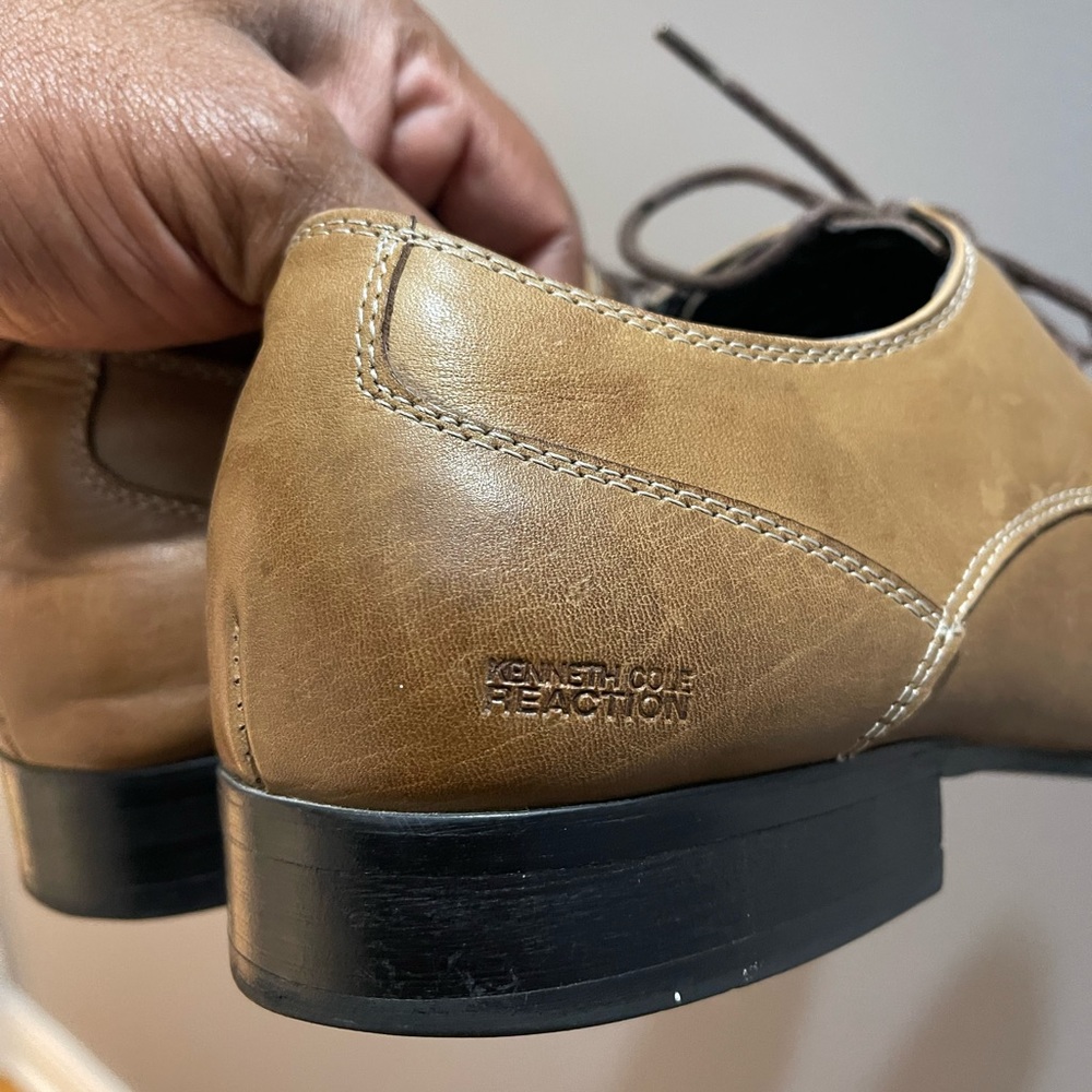 Kenneth Cole Speak Up Lace up dress shoes Tan color Sz 9.5 - Picture 6 of 12